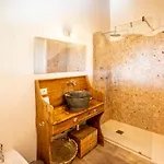 Casa Stones 4*